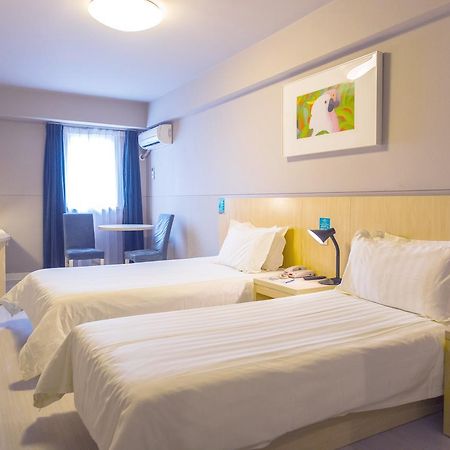 Bestay Hotel Express Shenyang Imperial Palace Huaiyuanmen Subway Station מראה חיצוני תמונה
