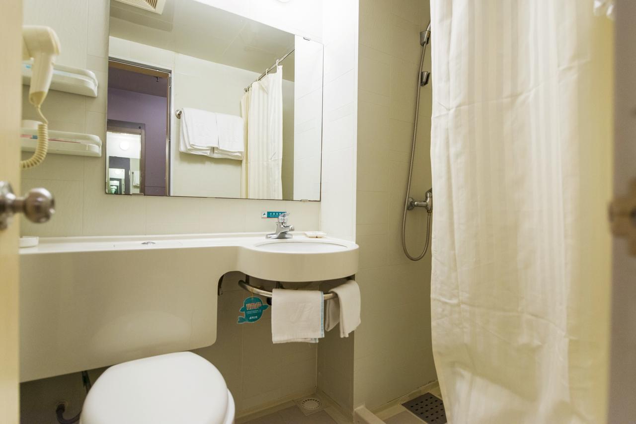 Bestay Hotel Express Shenyang Imperial Palace Huaiyuanmen Subway Station מראה חיצוני תמונה