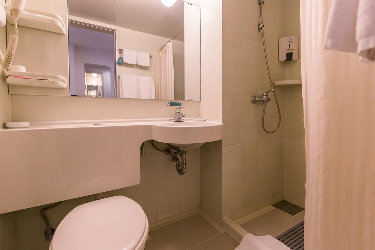 Bestay Hotel Express Shenyang Imperial Palace Huaiyuanmen Subway Station מראה חיצוני תמונה